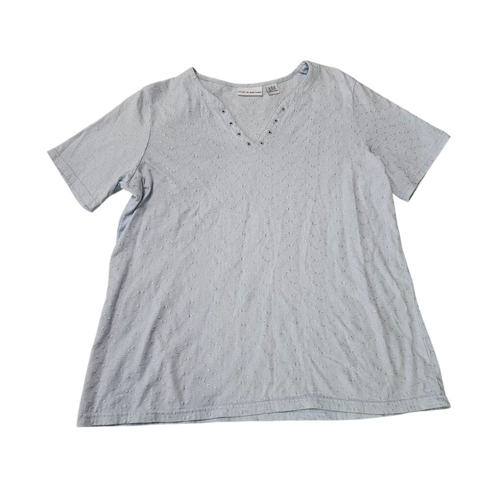 Croft & Barrow Size L Shirt Light Blue Short Sleeve Eyelet Neck